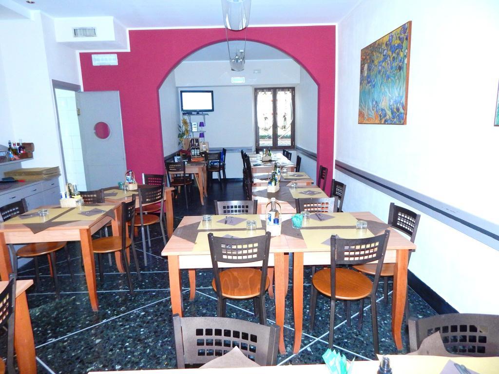 Albergo Torino Albenga Exterior foto